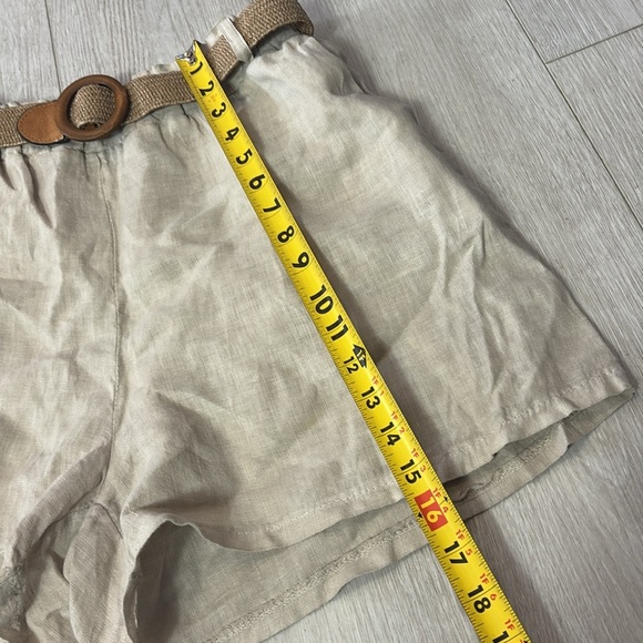 Pure Linen Tan Shorts with Belt size XS - Picture 2 of 8